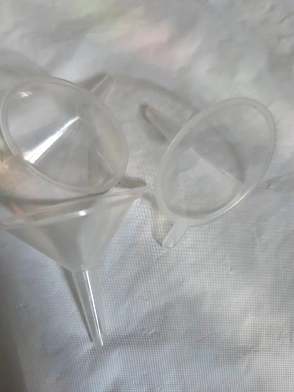 Mini Plastic Filling Funnels, 3ct
